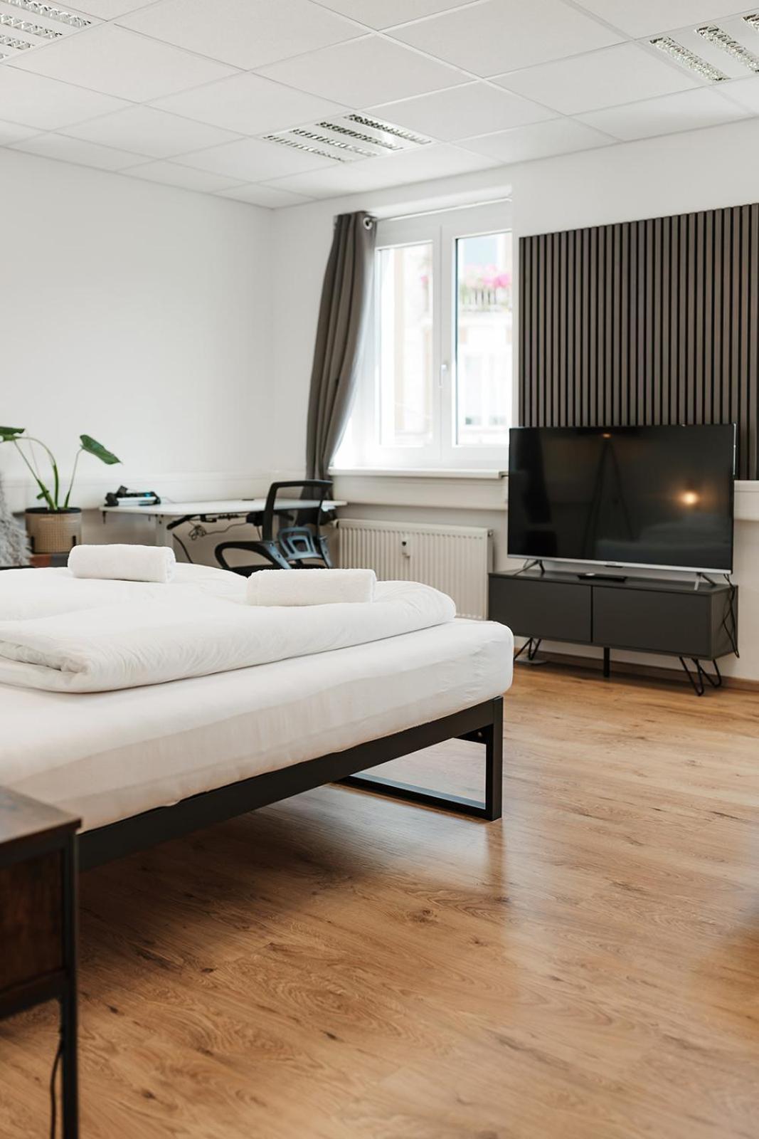 Shared-livework Homestay *